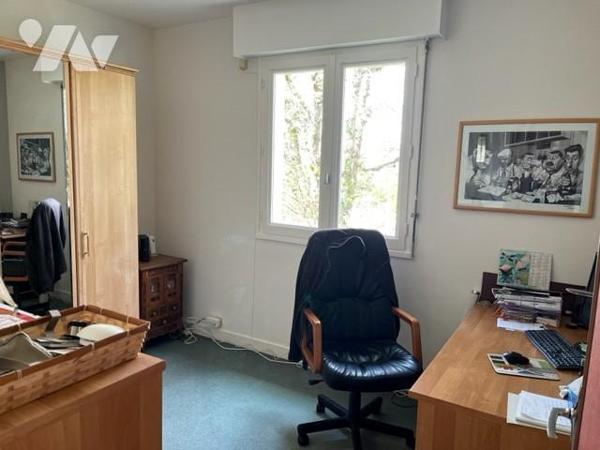 Maison spacieuse sur sous sol 