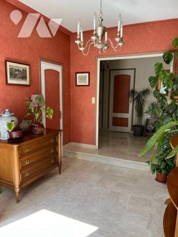 Maison spacieuse sur sous sol 