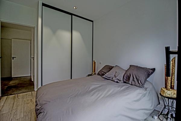 Une villa de style moderniste à Narrosse