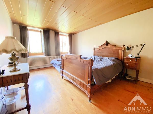 Farges (01550) MAISON 5 PIÈCES 160 M2 + GRANGE À RÉHABILITER