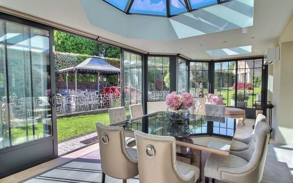 Maison à vendre    9 pièces •  Magny-le-Hongre