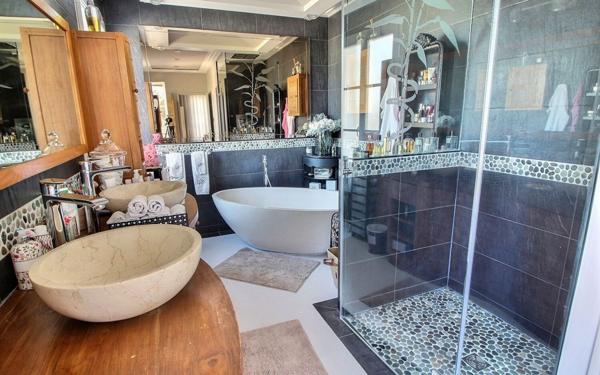 Maison à vendre    9 pièces •  Magny-le-Hongre