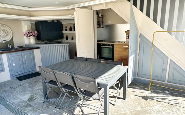 Maison à vendre    9 pièces •  Magny-le-Hongre