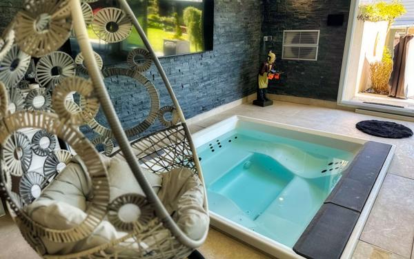 Maison à vendre    9 pièces •  Magny-le-Hongre