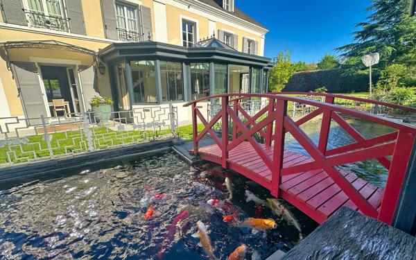 Maison à vendre    9 pièces •  Magny-le-Hongre