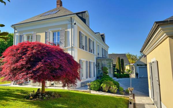 Maison à vendre    9 pièces •  Magny-le-Hongre