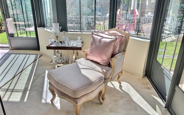 Maison à vendre    9 pièces •  Magny-le-Hongre