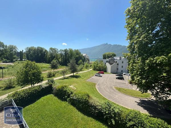 Appartement à louer 3 pièces 62.2m² Aix-les-Bains (73100)
