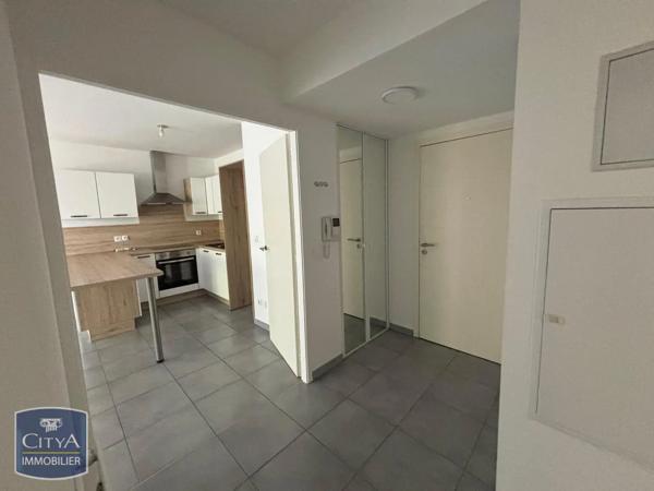 Appartement à louer 3 pièces 62.2m² Aix-les-Bains (73100)