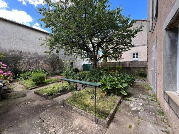 Maison St Maixent L Ecole 8 pièce(s) 155 m2