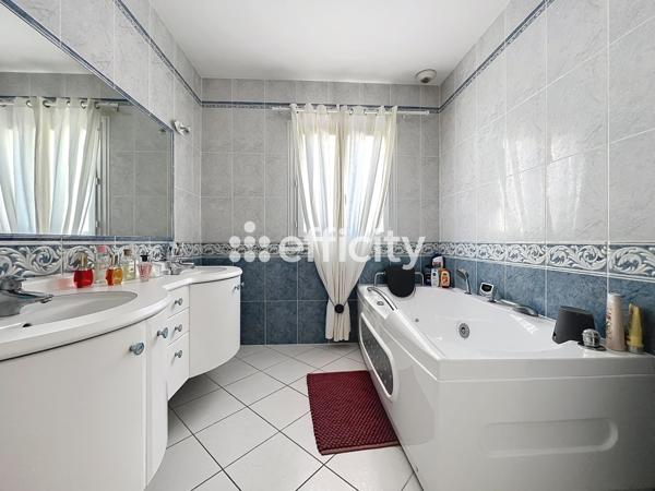 Maison 8 pièces - 180 m² Exclusivité