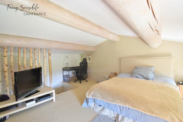 Authentique bergerie du XVIIIᵉ 200 m2 sur 5000 m2 de terrain avec détachement de parcelle possible