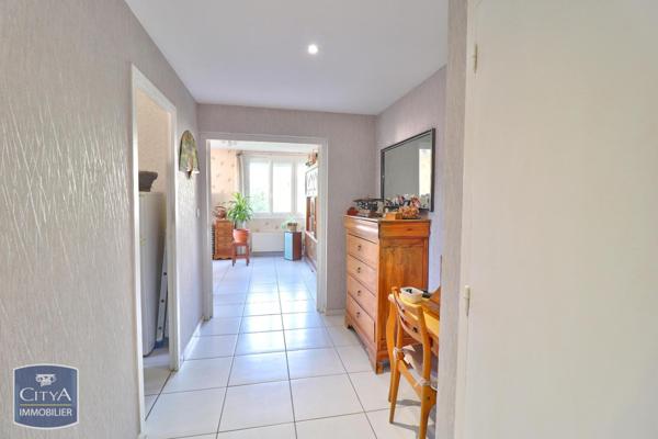 Vente appartement Unieux (42240) 3 pièces 77.98m²