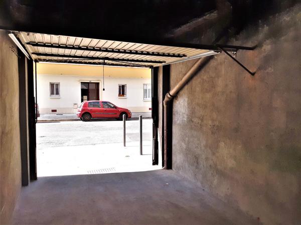 Parking · Location Grenoble (38100)