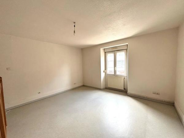 Appartement à louer 2 pièces 47.41m² Audincourt (25400)