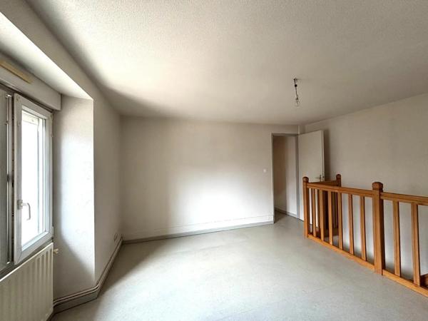 Appartement à louer 2 pièces 47.41m² Audincourt (25400)