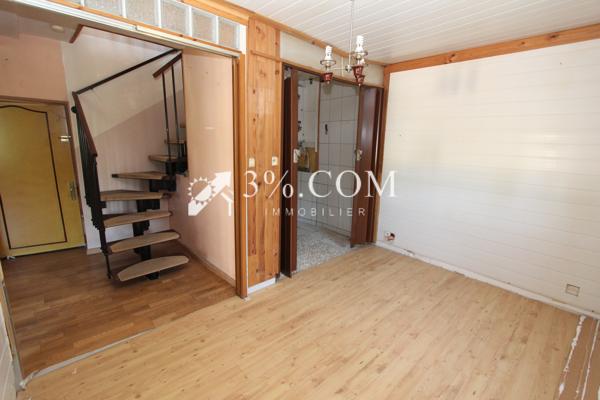 Maison
                                                                                                                                                                                                                                                                                                                        4 pièce(s)                                                                                                                                                                                                          2 chambre(s)                                                                                                                                                                                                          109  m²