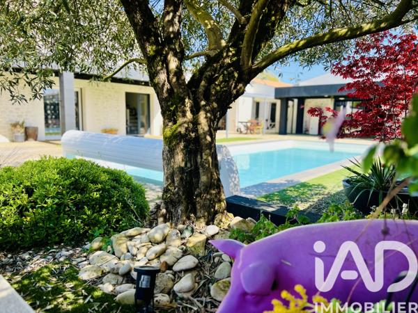 Maison à vendre 6 pièces 220 m² Dompierre-sur-Mer