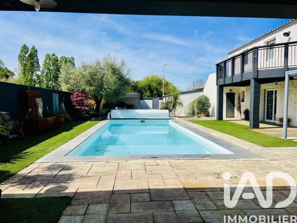 Maison à vendre 6 pièces 220 m² Dompierre-sur-Mer