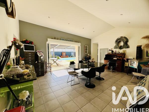 Maison à vendre 6 pièces 220 m² Dompierre-sur-Mer