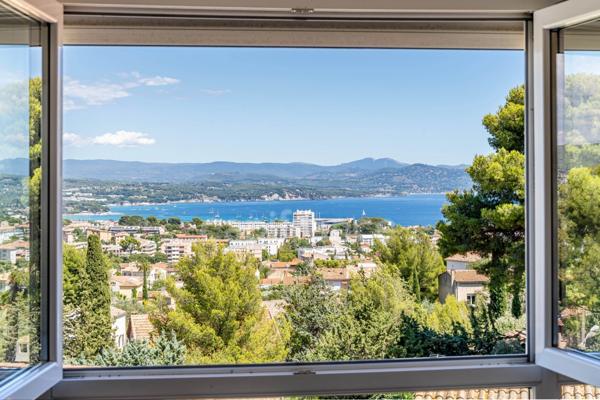 Appartement à vendre 5 pièces LA CIOTAT (13) DUPLEX Jardin 745 m2 Piscine Parking Cave