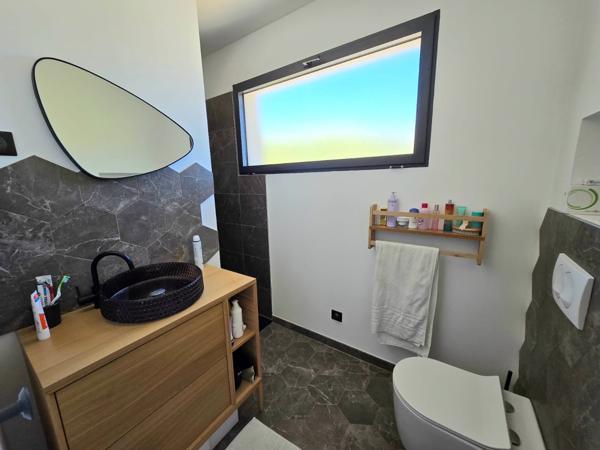 Chateau gombert (13013) MAISON CONTEMPORAINE DE 2021 - GARANTIE DECENNALE - PISCINE - PRESTATIONS HAUT DE GAMME