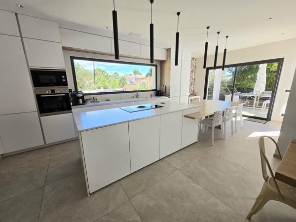 Chateau gombert (13013) MAISON CONTEMPORAINE DE 2021 - GARANTIE DECENNALE - PISCINE - PRESTATIONS HAUT DE GAMME