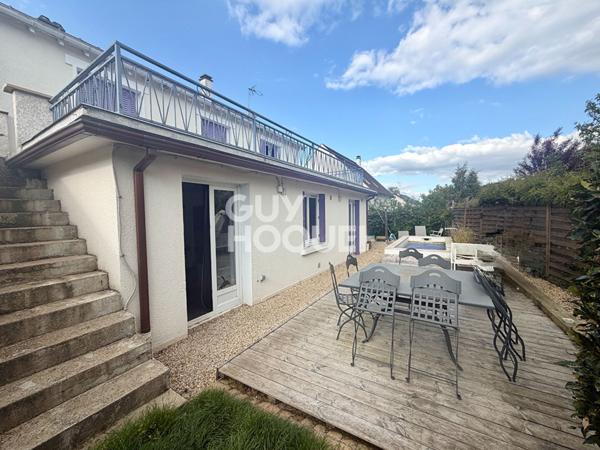 Maison 5 pièce(s) 160 m2 sur un terrain de 484m² à Veneux-les-Sablons