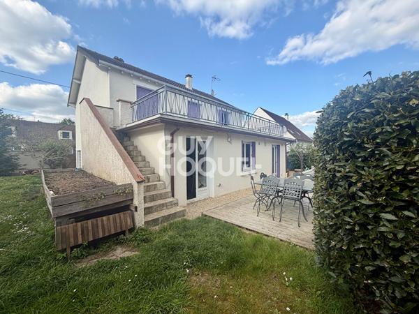 Maison 5 pièce(s) 160 m2 sur un terrain de 484m² à Veneux-les-Sablons