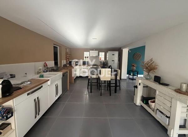 Maison 5 pièce(s) 160 m2 sur un terrain de 484m² à Veneux-les-Sablons