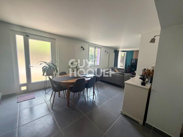 Maison 5 pièce(s) 160 m2 sur un terrain de 484m² à Veneux-les-Sablons