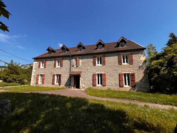 Immeuble en pleine propriété à Velars sur Ouche !