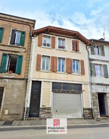 Maison idéale pour une grande famille, ou entreprise/investisseur