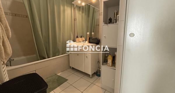 Location Appartement 2 pièces 48.37 m² - Villeurbanne 69100