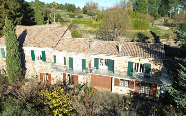 Maison à vendre    2 pièces •  Planzolles