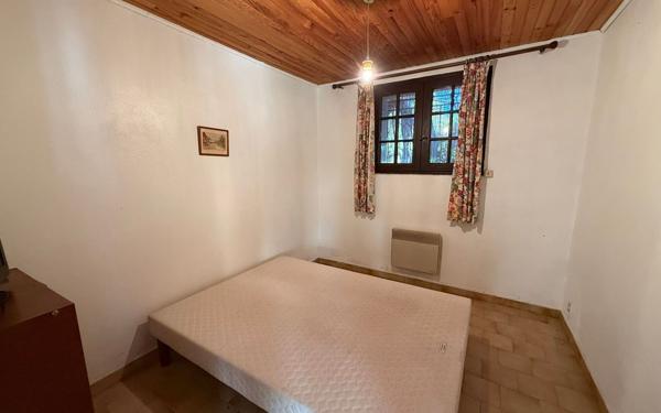 Maison à vendre    2 pièces •  Planzolles