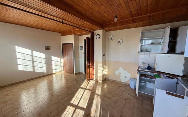 Maison à vendre    2 pièces •  Planzolles