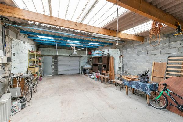 Maison à vendre 10 pièces 152m² Saint-Amand-les-Eaux (59230)