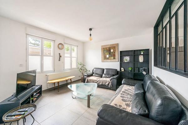 Maison à vendre 10 pièces 152m² Saint-Amand-les-Eaux (59230)