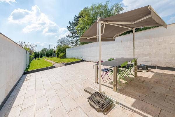 Maison à vendre 10 pièces 152m² Saint-Amand-les-Eaux (59230)