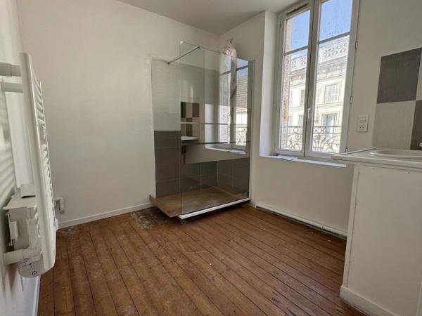 Location Appartement 4 pièces 77 m2 à Neuilly-Saint-Front