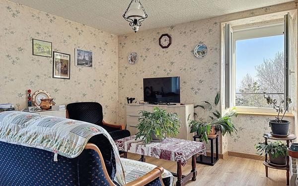Maison à vendre    5 pièces •  Druelle