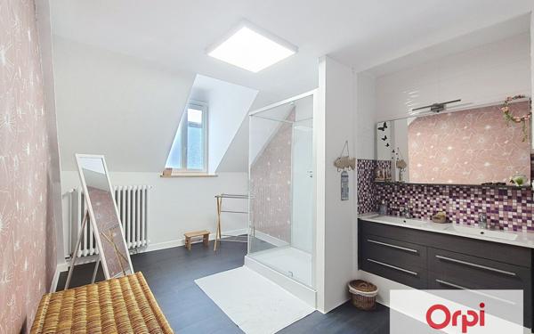 Maison à vendre    5 pièces •  Terrasson-Lavilledieu