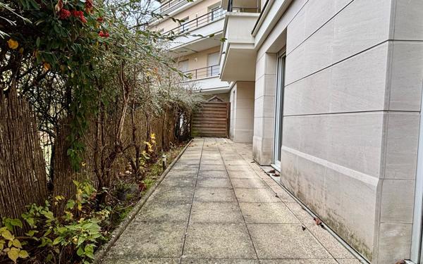 Appartement à vendre    3 pièces • 60 m2 Montévrain