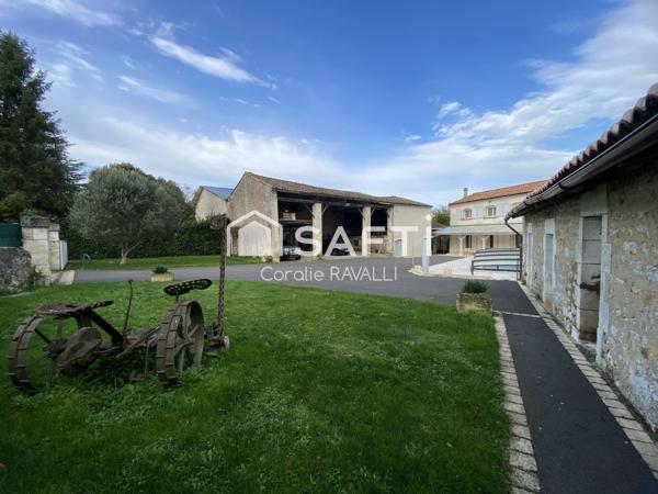 Maison familiale avec piscine récente cadre paisible sans vis à vis