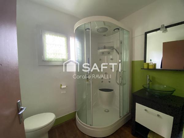 Maison familiale avec piscine récente cadre paisible sans vis à vis