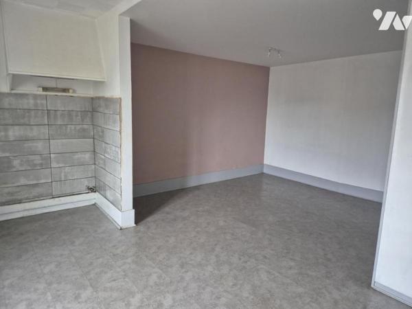 GRAND APPARTEMENT AVEC 4 CHAMBRES