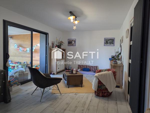 CAUDAN - Maison de 197 m2 rénovée avec goût !