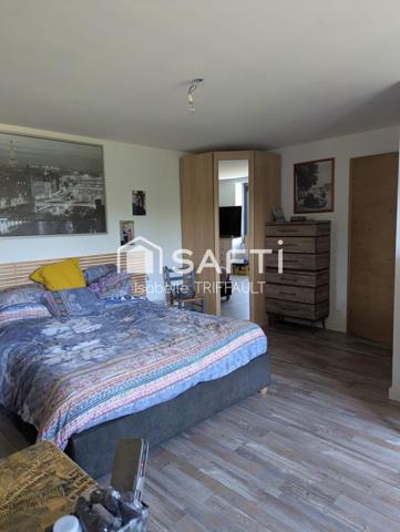 CAUDAN - Maison de 197 m2 rénovée avec goût !