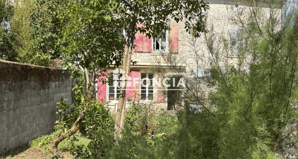À vendre Maison 3 pièces 94 m² - Niort 79000